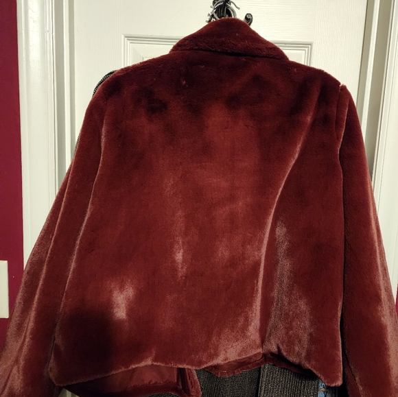 A new day Faux Fur Jacket in burgundy wine, size XXL - Picture 3 of 3